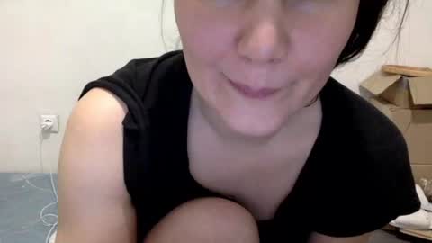 Snapshot of caffeinated_lamb chatting on December 16, 2025, 6:57 pm Lamb online show from December 16, 2025, 6:57 pm