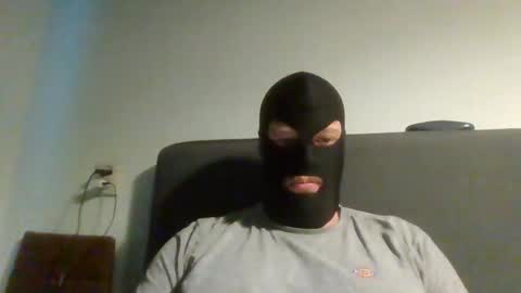 cagegag31 online show from September 15, 2025, 4:18 pm