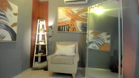 Snapshot of cailing chatting on March 4, 2026, 10:54 am I am Katherine online show from March 4, 2026, 10:54 am