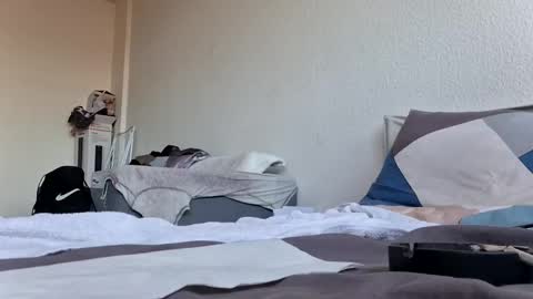 Snapshot of cailloux084 chatting on May 31, 2026, 4:31 am cailloux084 online show from May 31, 2026, 4:31 am
