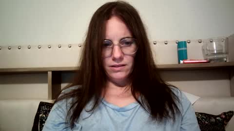 Caitie Citrine online show from December 4, 2024, 3:15 am