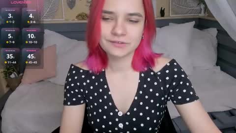 Gina online show from April 26, 2026, 10:24 am