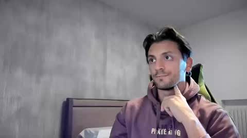 Snapshot of calciatore94 chatting on October 17, 2025, 12:52 pm Marco online show from October 17, 2025, 12:52 pm