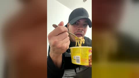 Snapshot of caliente539763 chatting on March 29, 2026, 8:42 pm caliente539763 online show from March 29, 2026, 8:42 pm