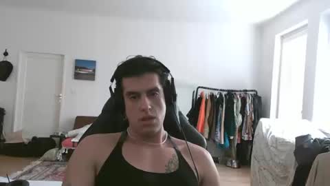 Snapshot of calientecalientee chatting on September 27, 2025, 12:10 pm calientecalientee online show from September 27, 2025, 12:10 pm