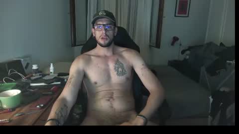 calientecalientee online show from August 10, 2026, 12:26 am