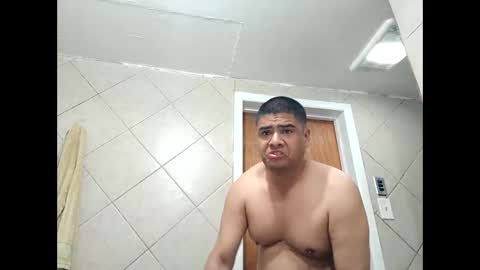 Snapshot of calilober chatting on November 21, 2025, 3:05 am calilober online show from November 21, 2025, 3:05 am