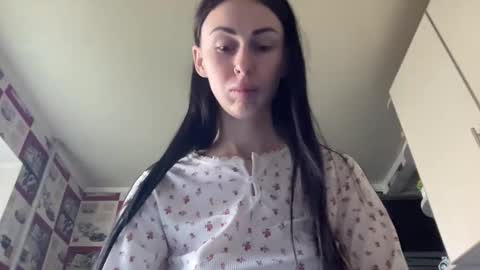 Anna online show from March 8, 2026, 11:58 am