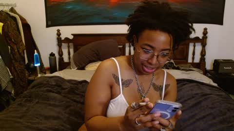 Snapshot of call_me_hedone chatting on January 27, 2025, 3:07 pm Hedone online show from January 27, 2025, 3:07 pm