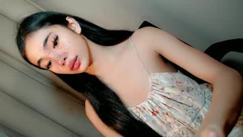 call_me_nina online show from June 20, 2026, 1:09 am