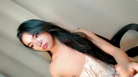 call_me_nina online show from June 26, 2026, 1:43 am