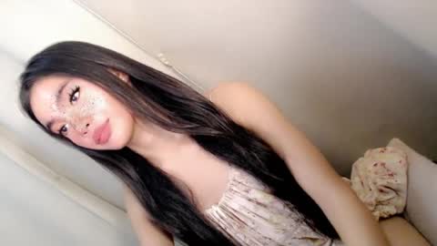 call_me_nina online show from July 13, 2026, 12:19 pm