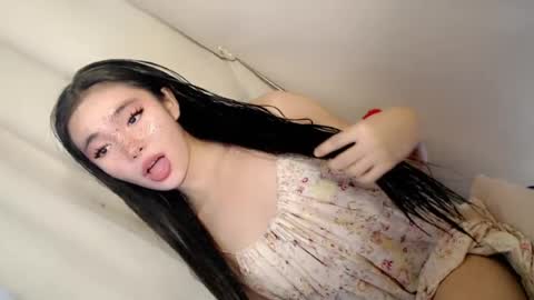 call_me_nina online show from July 19, 2026, 12:47 am