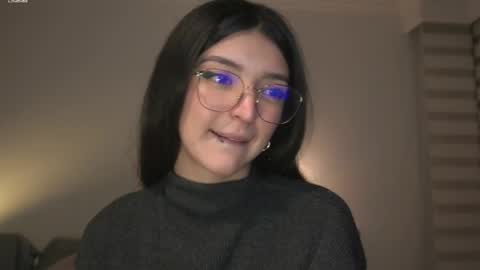 Snapshot of call_me_rosie chatting on April 2, 2026, 12:30 am online show from April 2, 2026, 12:30 am