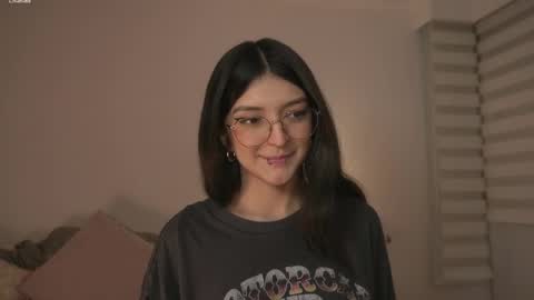 Snapshot of call_me_rosie chatting on April 7, 2026, 1:39 am online show from April 7, 2026, 1:39 am