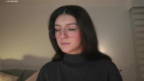 Snapshot of call_me_rosie chatting on April 29, 2026, 12:59 am online show from April 29, 2026, 12:59 am