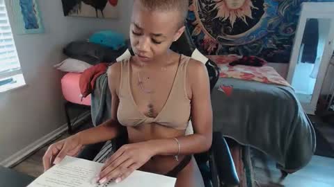 callhertori online show from December 2, 2025, 3:40 pm