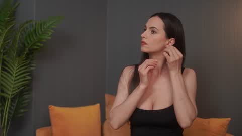 Missy online show from June 7, 2026, 7:50 pm