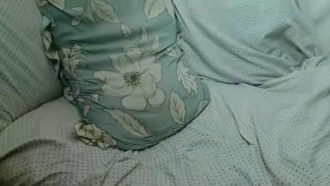 Snapshot of callme_pogs chatting on October 24, 2025, 3:52 pm callme_pogs online show from October 24, 2025, 3:52 pm