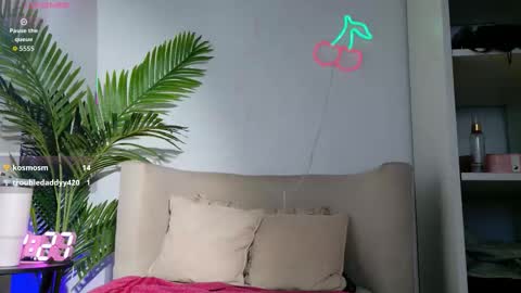 Snapshot of callmemia__ chatting on March 4, 2026, 4:02 pm Mia online show from March 4, 2026, 4:02 pm