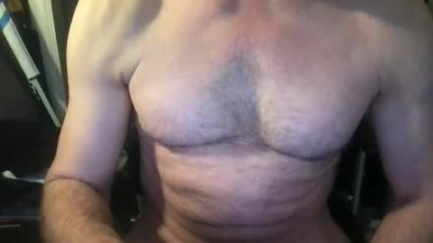 Snapshot of callum5555 chatting on April 8, 2026, 5:07 am callum5555 online show from April 8, 2026, 5:07 am