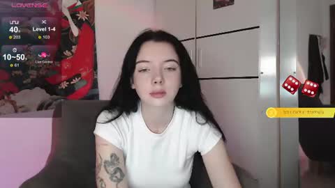 Snapshot of calmlilly chatting on July 2, 2026, 2:22 am Lilly online show from July 2, 2026, 2:22 am