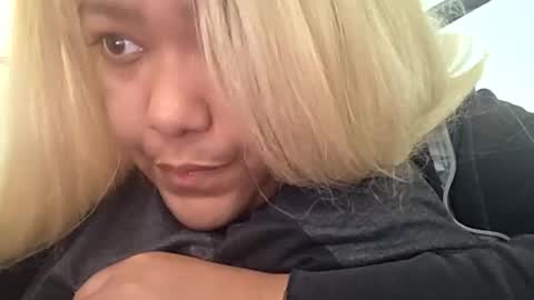 camzxoxox online show from April 20, 2026, 5:59 pm
