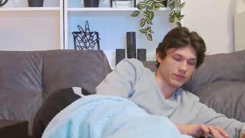 Snapshot of calvin_cay chatting on March 7, 2025, 11:05 pm Calvin online show from March 7, 2025, 11:05 pm