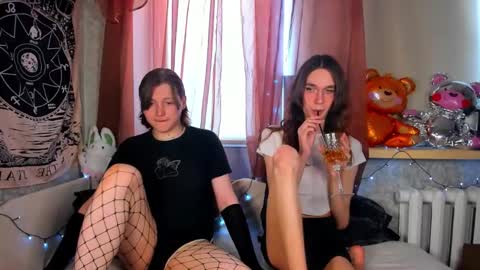 Snapshot of calvin_kevin_grem chatting on February 19, 2026, 7:37 am Calvin Kevin Grem online show from February 19, 2026, 7:37 am