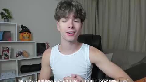 Hey I am Calvin  online show from September 13, 2025, 9:14 pm