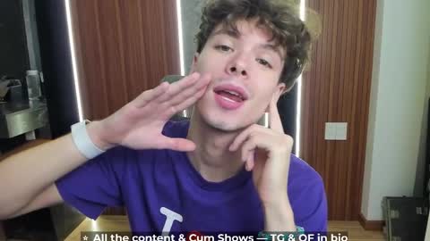 Hey I am Calvin  online show from April 24, 2026, 5:15 pm