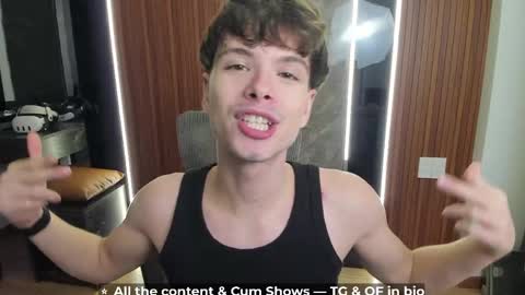Hey I am Calvin  online show from May 5, 2026, 5:10 pm