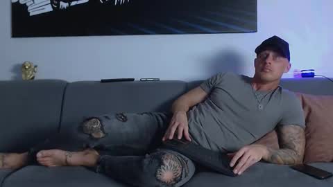 Calvin  online show from December 14, 2024, 2:56 am