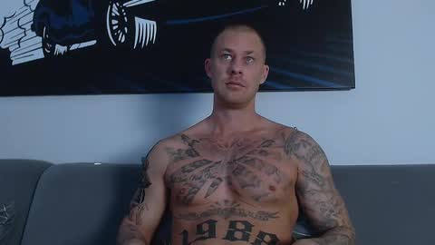 Calvin  online show from January 31, 2025, 9:16 am