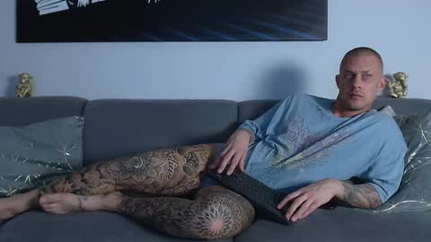 Calvin  online show from February 26, 2025, 9:37 pm