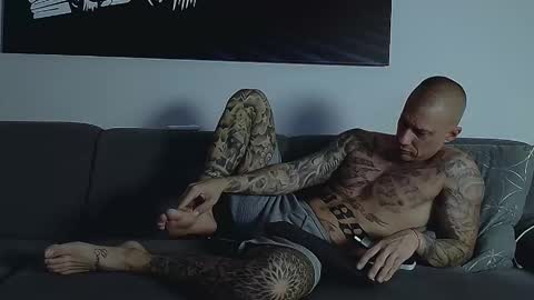 Calvin  online show from September 18, 2025, 8:44 pm