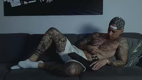 Calvin  online show from September 25, 2025, 10:24 pm