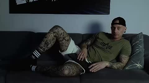 Calvin  online show from October 11, 2025, 12:21 am