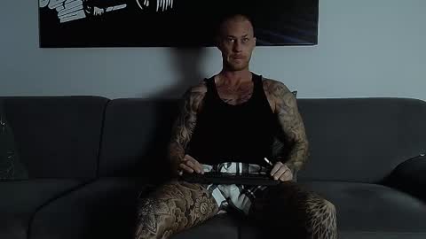 Calvin  online show from October 21, 2025, 6:58 am