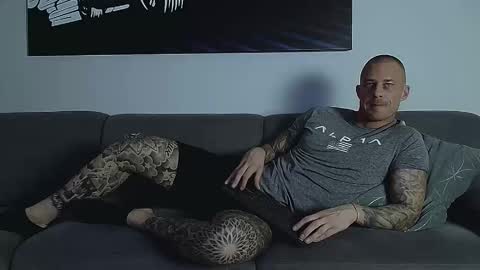 Calvin  online show from November 27, 2025, 12:24 am