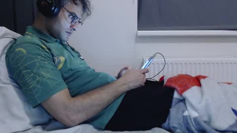 Snapshot of calvinjohnlad chatting on December 10, 2024, 11:19 pm Calvinjohnlad online show from December 10, 2024, 11:19 pm