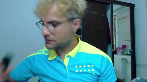 Snapshot of calvinjohnlad chatting on February 17, 2025, 5:53 pm Calvinjohnlad online show from February 17, 2025, 5:53 pm