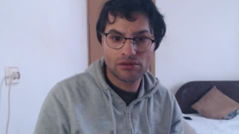 Calvinjohnlad online show from February 5, 2026, 10:42 am