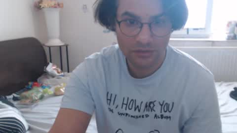 Snapshot of calvinjohnlad chatting on March 20, 2026, 10:31 am Calvinjohnlad online show from March 20, 2026, 10:31 am