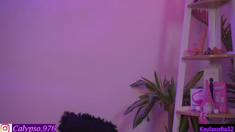 Calypso and Kayla online show from December 20, 2024, 11:26 pm