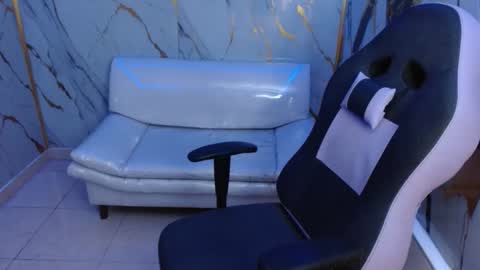 cam_xman online show from May 13, 2026, 7:00 pm