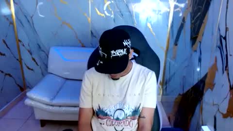 Snapshot of cam_xman chatting on June 11, 2026, 12:14 pm cam_xman online show from June 11, 2026, 12:14 pm