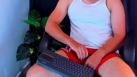 camara110 online show from December 6, 2024, 1:29 am
