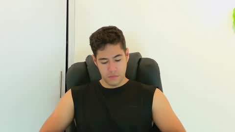 camara110 online show from November 2, 2025, 1:19 am