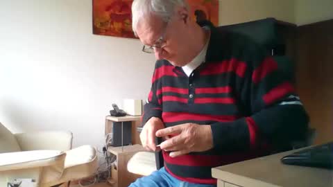 camcologne online show from January 9, 2026, 10:51 am